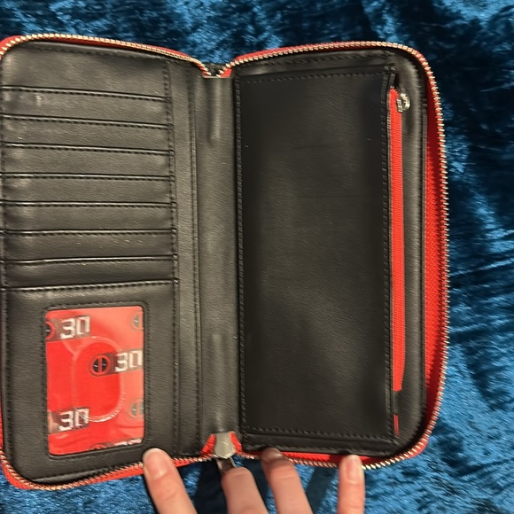 Loungefly Deadpool wallet! - Picture 3 of 7